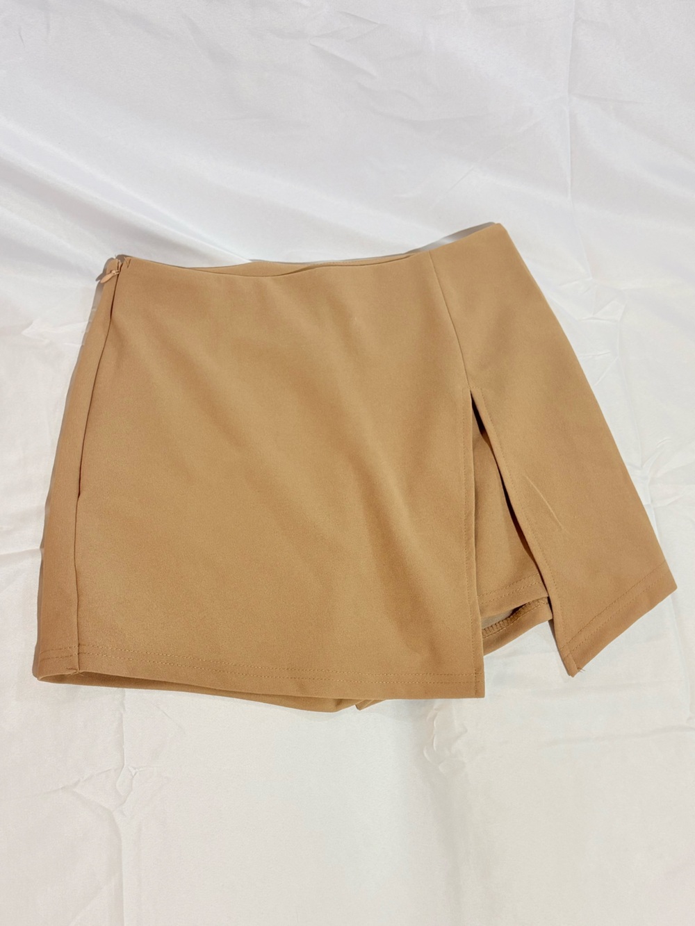 Woman’s Khaki Skort
